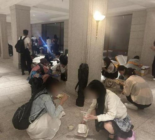 研究生横店做群演:上午学生晚上女佣
