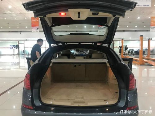 汽车后座磨损多少钱