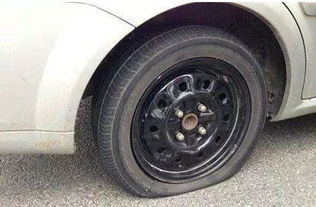 汽车多少胎压正常