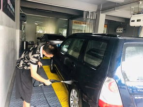 汽车磨泥打蜡多少钱