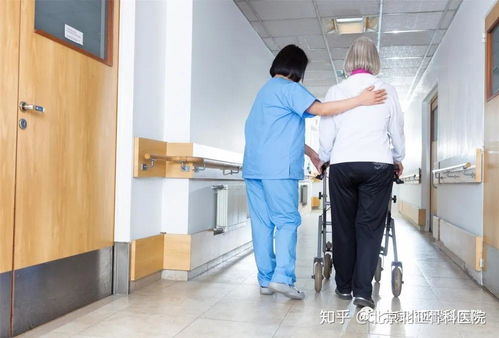 完全截瘫患者在上海走起来了