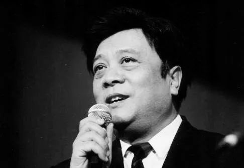 100秒回顾李兆基发家史