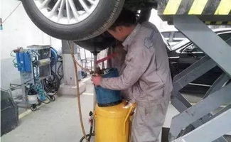 汽车换助力油多少钱