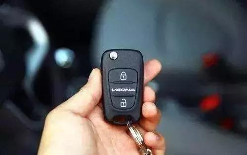 汽车遥控多少钱