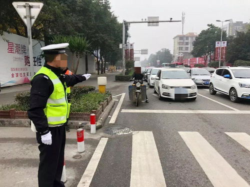 汽车左转罚款多少钱