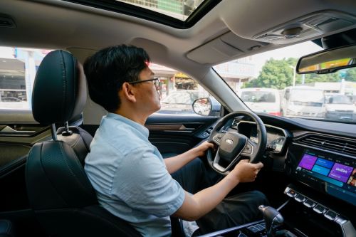 正常汽车多少公里换车油 正常汽车多少公里换车油