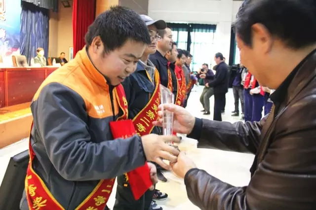 贪8亿！新疆原副书记李鹏新获死缓