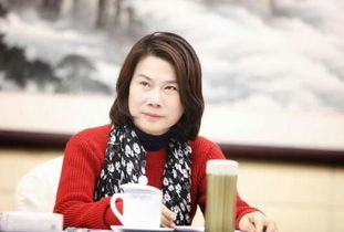 71岁董明珠连任格力电器董事 71岁董明珠连任格力电器董事
