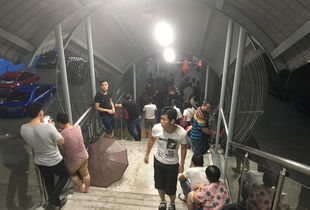 深圳地铁已被暴雨攻占