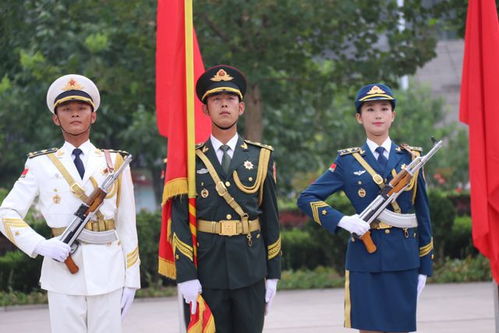 越南女孩见解放军仪仗队狂喊好帅