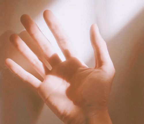 男人手心看姻缘准确吗(男人手掌怎么看财运)
