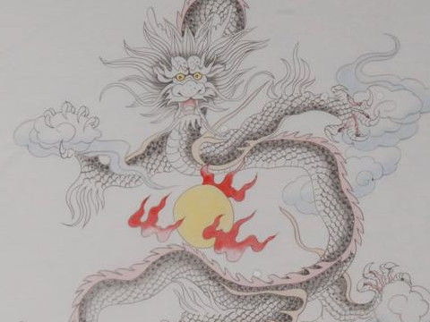 2000年属龙姻缘方位(2000年属龙男婚姻在什么位置好)