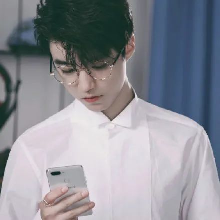 王俊凯命定姻缘图片(王俊凯的姻缘命运)