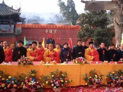 去寺庙求姻缘(去寺庙求姻缘什么日子好)