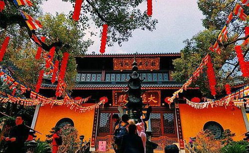 求姻缘去拜哪里(求姻缘到哪里拜比较灵)