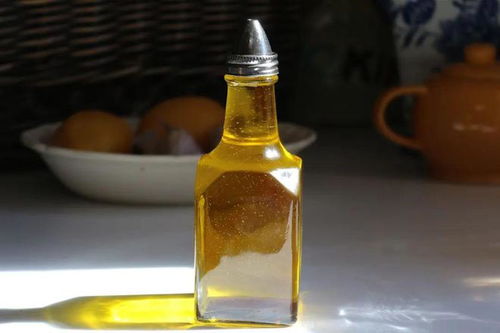 拎油壶求姻缘(过年提油壶的寓意)