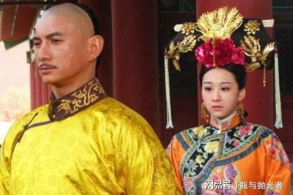热播短剧古装皇帝是女的【古装剧皇上】