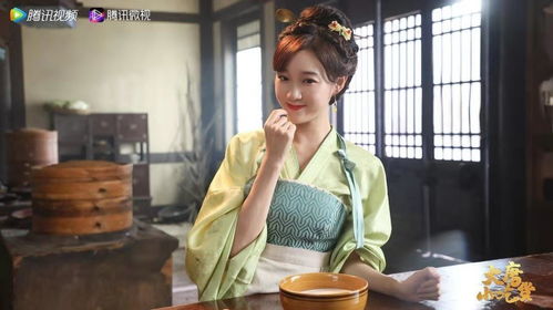 热播短剧女主吃美食视频：吃货女主的电视剧