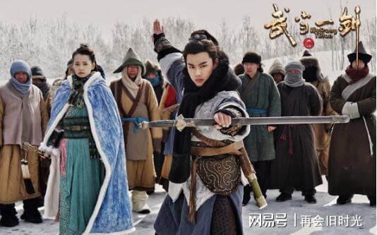 热播短剧一剑焚天10：一剑顷天