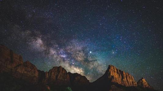 山海星辰热播短剧丧尸：山海星辰大海唯美星空图片
