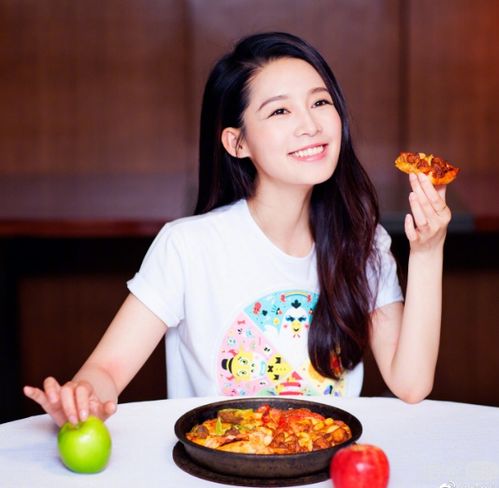 热播短剧女主吃美食（热播短剧女主吃美食的电视剧）