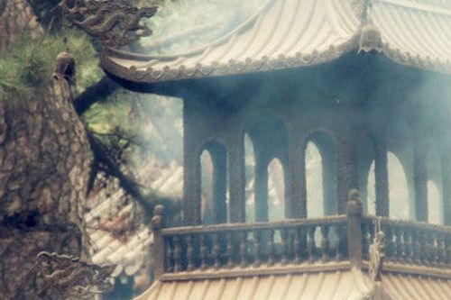 寺庙求姻缘要带什么东西(寺庙求姻缘要注意什么)
