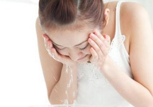 水姻缘四姐妹使用顺序(水姻缘祛痘怎么样)