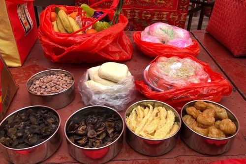 去财神庙里求姻缘好吗(去财神庙上香要准备什么供品)