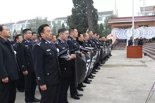 40岁牺牲民警留下的皮鞋已开胶(又一民警不幸牺牲)