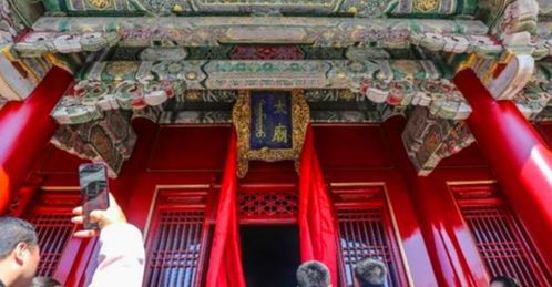 梦见自己要去庙里看姻缘(做梦梦见姻缘庙)
