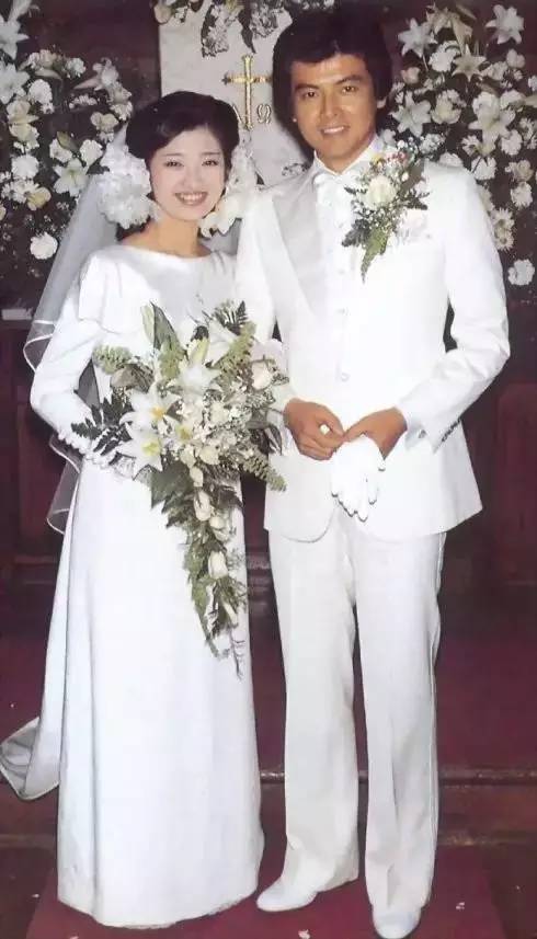 流年半合夫妻宫姻缘(流年合入夫妻宫谁出轨)
