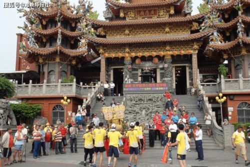 财神庙摇到姻缘签(财神庙下下签)