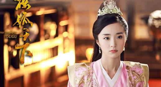 热播短剧白霜是谁演的（白霜小说女主）