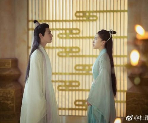 短剧思君不见朝与暮热播：小说思君不见君